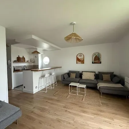 Appartement Cosy Cergy Le Haut Gare Exterior photo